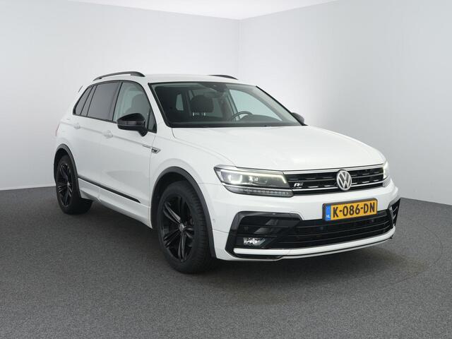 Volkswagen TIGUAN 1.5 TSI ACT Highline Business R | Black style | Zwenkhaak | ACC | Winterpakket | Camera |
