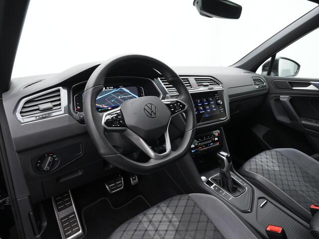 Volkswagen TIGUAN 1.4 TSI eHybrid 245 pk R-Line Business | IQ Light | 360 camera | Adaptive Cruise | Stuur-/stoelverwarming | Keyless Entry