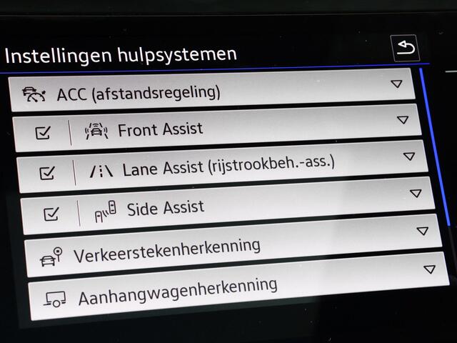 Volkswagen TIGUAN 1.5 TSI 150pk DSG R-Line · Panoramadak · Trekhaak · Camera · Apple/Android Car Play · Navigatie · Stoel-& Stuurverwarming · 19'' Inch ·