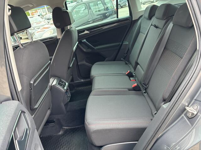 Volkswagen TIGUAN 1.4 TSI ACT SOUND Edition / Stoel & Stuurverwarming / Trekhaak Wegklapbaar / Allseason Banden /