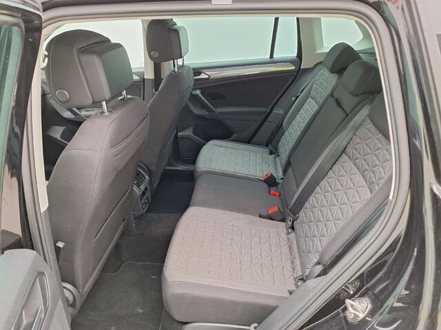 Volkswagen TIGUAN 1.4 TSI e-Hybrid Aut. 245 pk Life Navi Discover Media ACC Camera Trekhaak Digital Cockpit 3-zone Climatronic CarPlay DAB+ LED