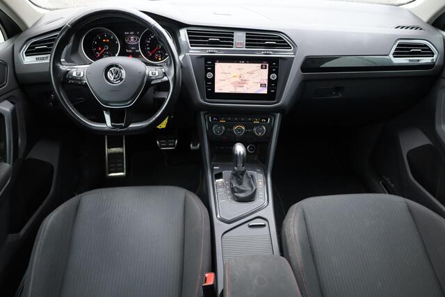 Volkswagen TIGUAN 1.4 TSI ACT Comfortline Business R LED koplampen, trekhaak, 18" LMV, door ons onderhouden, ACC, stoelverwarming, privacy glas en wegklapbare trekhaak