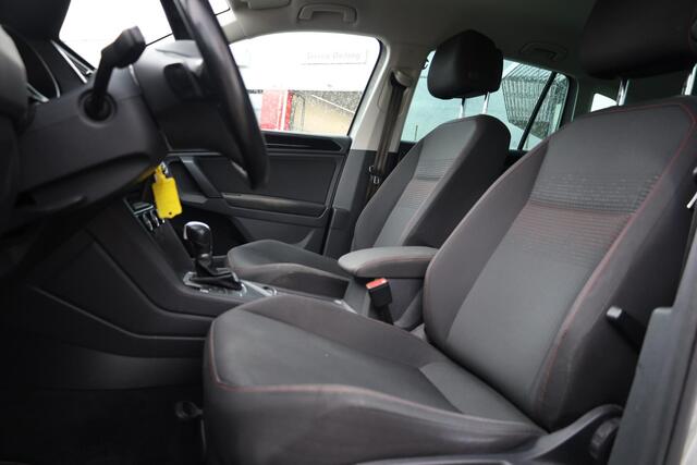 Volkswagen TIGUAN 1.4 TSI ACT Comfortline Business R LED koplampen, trekhaak, 18" LMV, door ons onderhouden, ACC, stoelverwarming, privacy glas en wegklapbare trekhaak