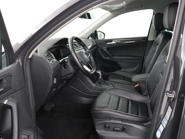Volkswagen TIGUAN 1.4 TSI eHybrid Elegance Exclusive | SOH 89,1% | Leder | Stoelverwarming | 360 Camera | Virtual Cockpit | Adaptive cruise | Carplay | Sfeerverlichting | Navigatie | Matrix LED | PHEV | Plug In