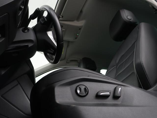 Volkswagen TIGUAN 1.4 TSI eHybrid Elegance Exclusive | SOH 89,1% | Leder | Stoelverwarming | 360 Camera | Virtual Cockpit | Adaptive cruise | Carplay | Sfeerverlichting | Navigatie | Matrix LED | PHEV | Plug In