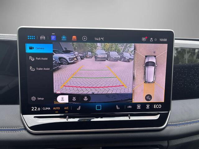Volkswagen TIGUAN 1.5 eHybrid 272pk DSG R-Line Edition · Panoramadak · 360 Camera · Inklap. Trekhaak · Matrix LED · Keyless · Massagefunctie · Dodehoeksensor · Garantie t/m 27-10-2029 of 100.000km