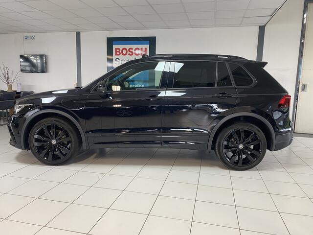 Volkswagen TIGUAN 1.4 TSI eHybrid R-Line Business+Black style Panoramadak / Trekhaak /Carplay/ Leer