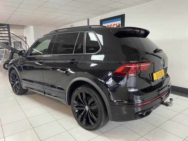 Volkswagen TIGUAN 1.4 TSI eHybrid R-Line Business+Black style Panoramadak / Trekhaak /Carplay/ Leer