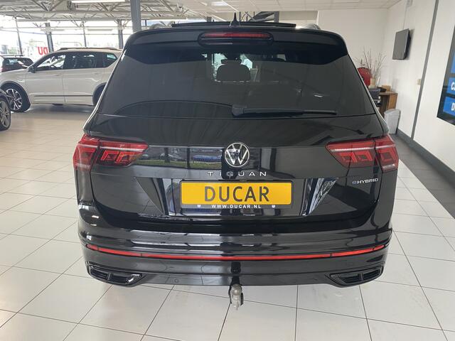 Volkswagen TIGUAN 1.4 TSI eHybrid R-Line Business+Black style Panoramadak / Trekhaak /Carplay/ Leer