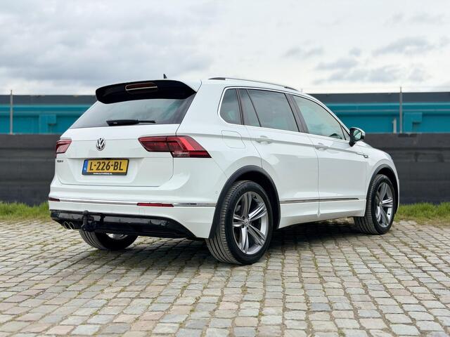Volkswagen TIGUAN 1.5 TSI DSG R-line|Pano|Leer|Trekhaak|360cam