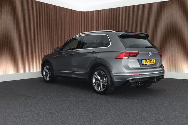 Volkswagen TIGUAN 1.4 TSI R-Line Highline Trekhaak Panoramadak Camera Stoelverwarming Virtual Cockpit