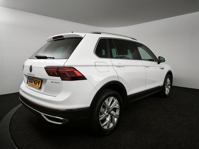 Volkswagen TIGUAN 1.4 TSI eHybrid Elegance | Panoramadak | Stoelverwarming | Camera | elektrisch bedienbare achterklep |