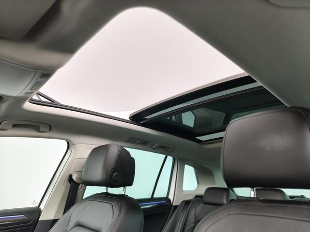 Volkswagen TIGUAN 1.4 TSI eHybrid Elegance | Panoramadak | Stoelverwarming | Camera | elektrisch bedienbare achterklep |