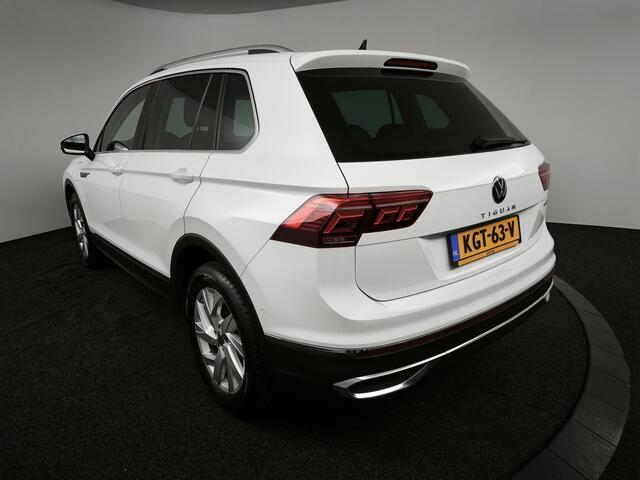 Volkswagen TIGUAN 1.4 TSI eHybrid Elegance | Panoramadak | Stoelverwarming | Camera | elektrisch bedienbare achterklep |