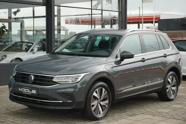 Volkswagen TIGUAN 1.4 TSI eHybrid | Trekhaak | winter pakket | 93% soh