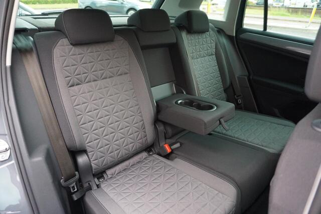 Volkswagen TIGUAN 1.4 TSI eHybrid | Trekhaak | winter pakket | 93% soh