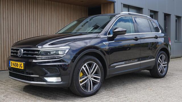 Volkswagen TIGUAN 2.0 TSI 180pk DSG 4Motion Highline Executive Pano.Dak HUD Virtual 19inch LM Stoel/Stuurwiel V.W. *Nette Tiguan*