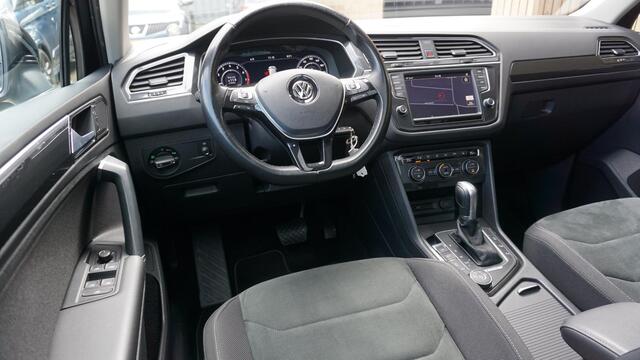 Volkswagen TIGUAN 2.0 TSI 180pk DSG 4Motion Highline Executive Pano.Dak HUD Virtual 19inch LM Stoel/Stuurwiel V.W. *Nette Tiguan*