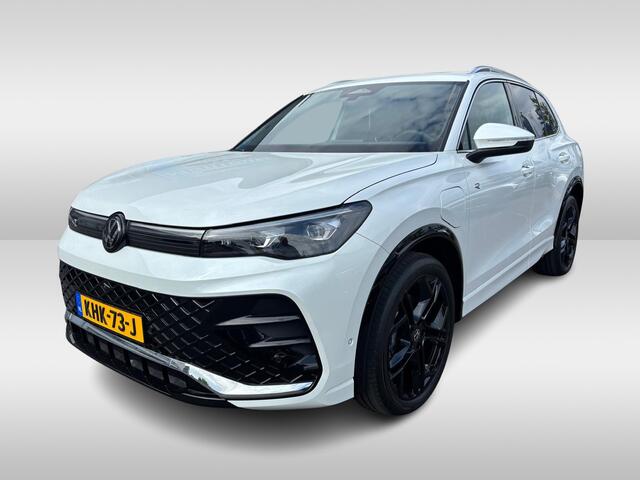 Volkswagen TIGUAN 1.5 eHybrid R-Line Edition DSG Automaat Trekhaak inklapbaar / 20" York velgen / Assistance + Comfort + Design pakket Rijdende demonstratieauto, bezichtigen op afspraak / Fabrieksgarantie tot 05-2030