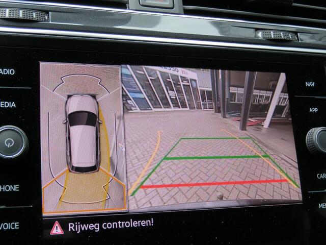 Volkswagen TIGUAN 1.4 TSI 245pk eHybrid / Trekhaak / Head Up / 360 Camera / Stoel en stuurwielverw. / BOVAG garantie
