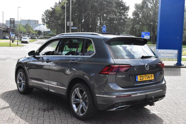 Volkswagen TIGUAN 2.0 TSI 4Motion R- Line Highline Schuifdak |Trekhaak | Digitaal Dashboard | Carplay Navi | 12 mnd BOVAG garantie | Whatsapp 06-53188999