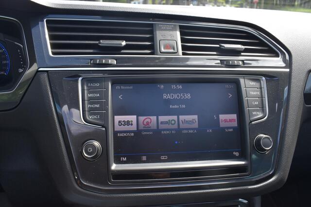 Volkswagen TIGUAN 2.0 TSI 4Motion R- Line Highline Schuifdak |Trekhaak | Digitaal Dashboard | Carplay Navi | 12 mnd BOVAG garantie | Whatsapp 06-53188999