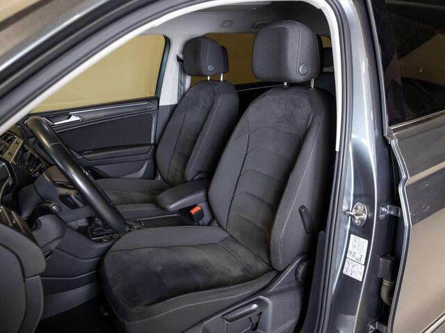 Volkswagen TIGUAN Allspace 2.0 TSI 4Motion Highline 7 pers. / 180pk. / Head-up display / Apple Carplay / Trekhaak