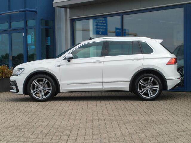 Volkswagen TIGUAN 1.4 TSI Comfortline Business R, Elektr. Trekhaak / Schuifdak / Virtual Cockpit / ErgoActive / Full LED / Adaptive Cruise / 19' LMV