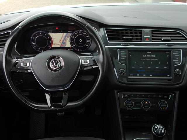 Volkswagen TIGUAN 1.4 TSI Comfortline Business R, Elektr. Trekhaak / Schuifdak / Virtual Cockpit / ErgoActive / Full LED / Adaptive Cruise / 19' LMV