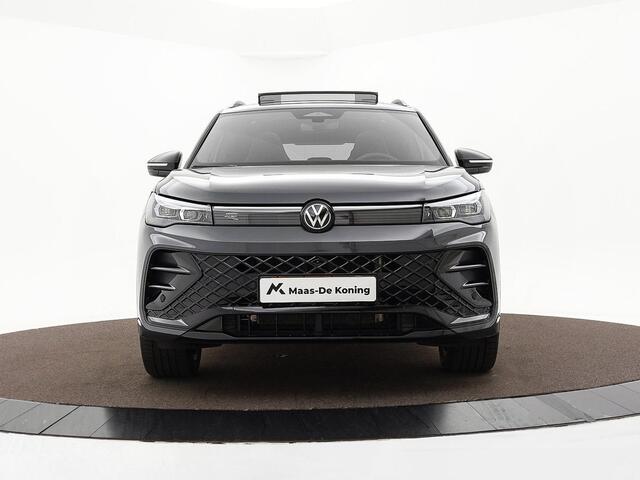 Volkswagen TIGUAN 1.5 eHybrid 272pk DSG R-Line Edition · Panoramadak · Inklap. Trekhaak · 360 Camera · Matrix LED · Massagefunctie · Keyless · Garantie t/m 27-10-2029 of 100.000km