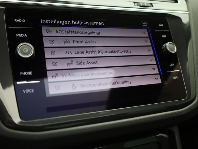 Volkswagen TIGUAN 1.4TSIeHybrid 180kW/245PK Elegance DSG · Panoramadak · Apple/Android Car Play · Camera + Parkeersensoren