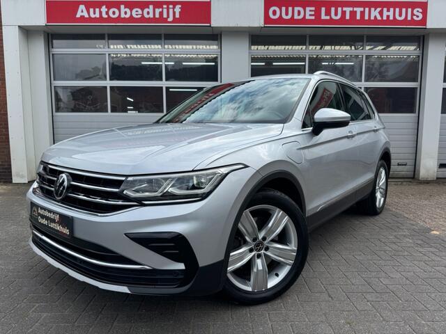 Volkswagen TIGUAN 1.4TSI eHybrid 245PK Elegance IQ-Light Virtual Camera ACC Trekhaak Navi