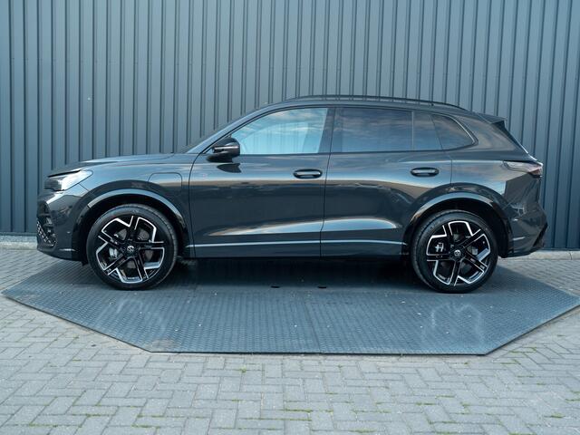 Volkswagen TIGUAN 1.5 eHybrid R-Line Edition 272pk | Stoelgeheugen L&R | 360 Camera | Leder | Prijs Rijklaar!!