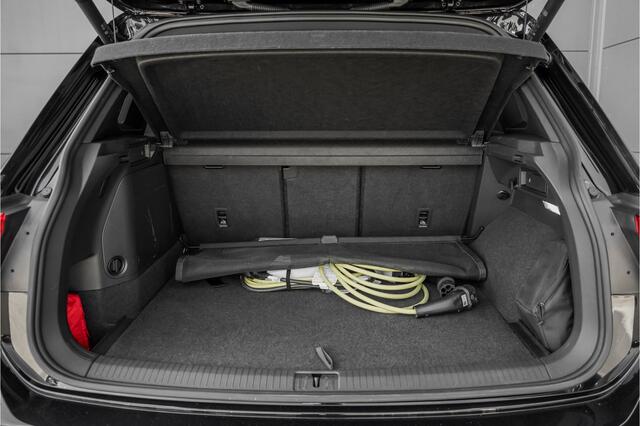 Volkswagen TIGUAN 1.4 TSI eHybrid R-Line 360° Black Pack 20" Stoel en Stuurwielverw