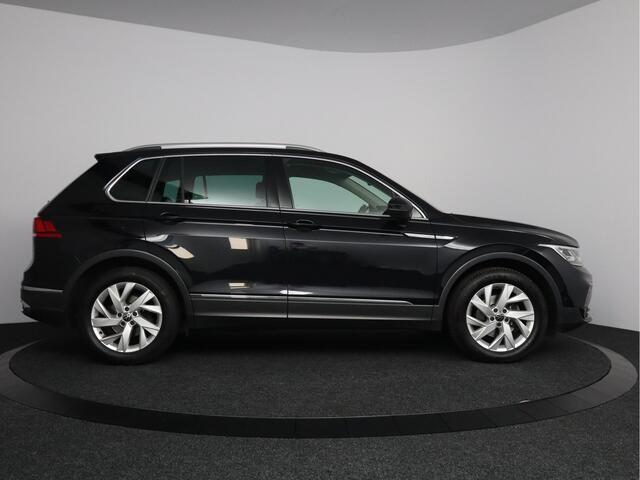 Volkswagen TIGUAN 1.5 TSI Life Business 150pk | Trekhaak | Navigatie | Automaat | Cruise Control Adaptief | Stoelverwarming |