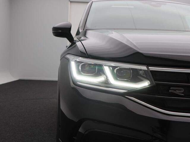 Volkswagen TIGUAN 1.4 TSi eHybrid 245 Pk Automaat R-Line Business+ | Black Style | Trekhaak | Panoramadak | 360 Camera | Head UP | Leer | Adaptive Cruise | 19 Inch | 79.126 Km !!