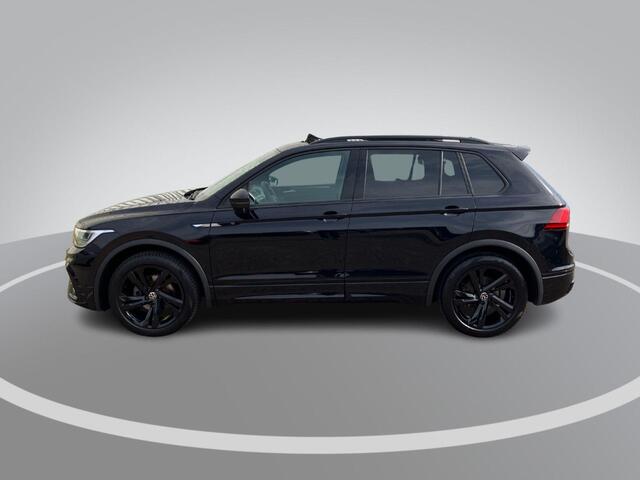 Volkswagen TIGUAN 1.5TSI/150PK R-Line Black Style DSG · Panoramadak · Apple/Android Car Play · Stoel- & stuurverwarming · Camera ·