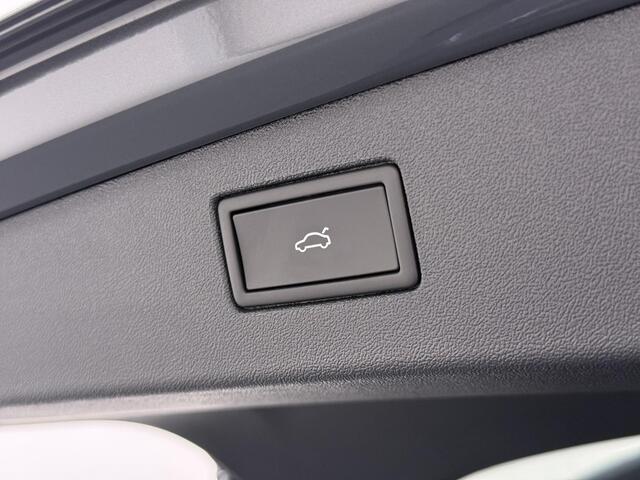 Volkswagen TIGUAN 1.5 eTSI R-Line Edition PHEV | Trekhaak | Pano | Black Style | Leder | Ergo stoelen |