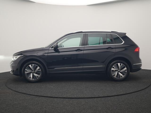 Volkswagen TIGUAN 1.4 TSI eHybrid Elegance PHEV SOH 96.9% 245pk Dealer O.H | Adaptive Cruise | 360 Camera | Head Up | Stoelverwarming | IQ Light | Stuurverwarming | Apple Carplay | Travel Assist | Navigatie | Virtual | DAB | 18"L.M | Plug In Hybrid |