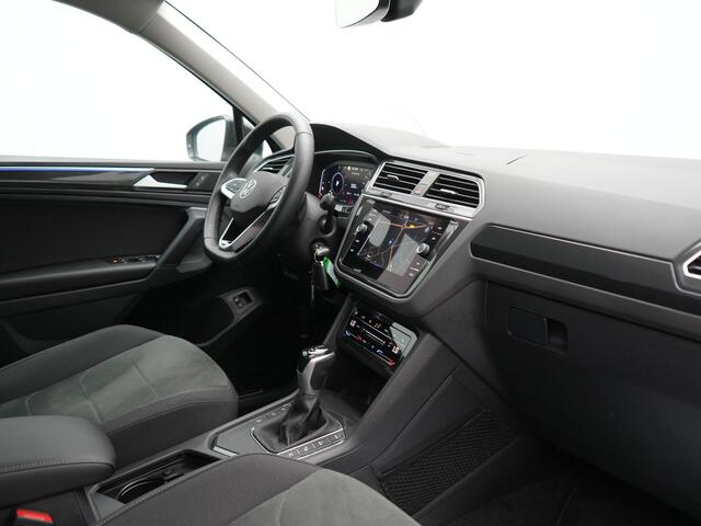 Volkswagen TIGUAN 1.4 TSI eHybrid Elegance PHEV SOH 96.9% 245pk Dealer O.H | Adaptive Cruise | 360 Camera | Head Up | Stoelverwarming | IQ Light | Stuurverwarming | Apple Carplay | Travel Assist | Navigatie | Virtual | DAB | 18"L.M | Plug In Hybrid |