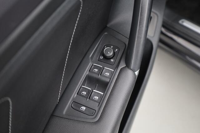 Volkswagen TIGUAN 1.4 TSI R-line | Dig. Cockpit | Pano | Trekhaak | Adapt. Cruise | Keyless | 360cam | Stoelverw. |