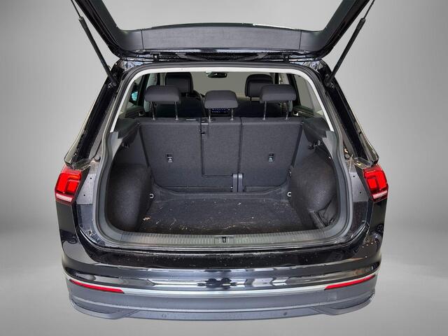 Volkswagen TIGUAN 1.5 TSI 150pk DSG Elegance · Camera · Apple/Android Car Play · Stuur- & Stoelverwarming · ACC · Elek. Inklapbare Spiegels ·