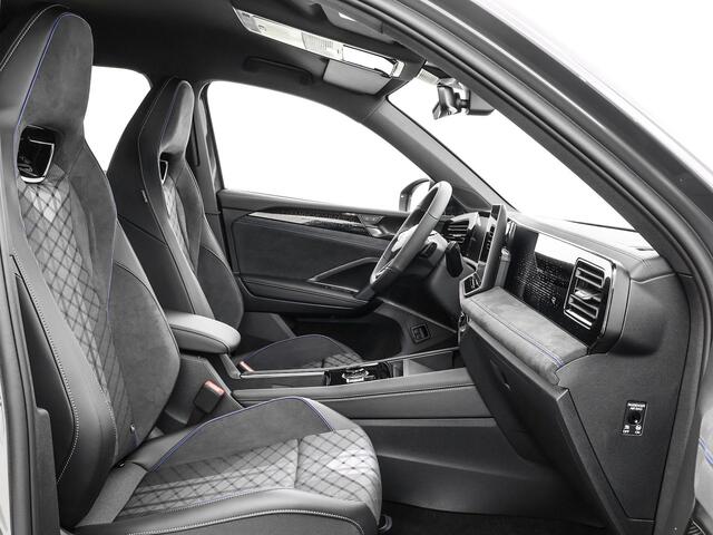 Volkswagen TIGUAN R-Line 1.5 eHybrid 204 PK 6 versn. DSG · Voorstoelen verwarmbaar · Sfeerverlichting · Trekhaak inklapbaar, met elektrische ontgrendeling, incl. aanhangermanoeuvreerhulp Trailer Assist · Prijs is inclusief inruilpremie ·