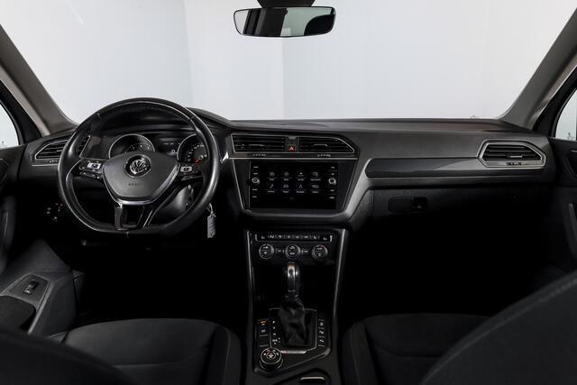 Volkswagen TIGUAN 2.0 TSI 4Motion Highline Business R 180 PK | R-Line | Elek. Trekhaak | Adapt. Cruise | Stoel-+Bankverw. | PDC | Camera | NAV + App. Connect | ECC | Elek. Klep | LM 19" |