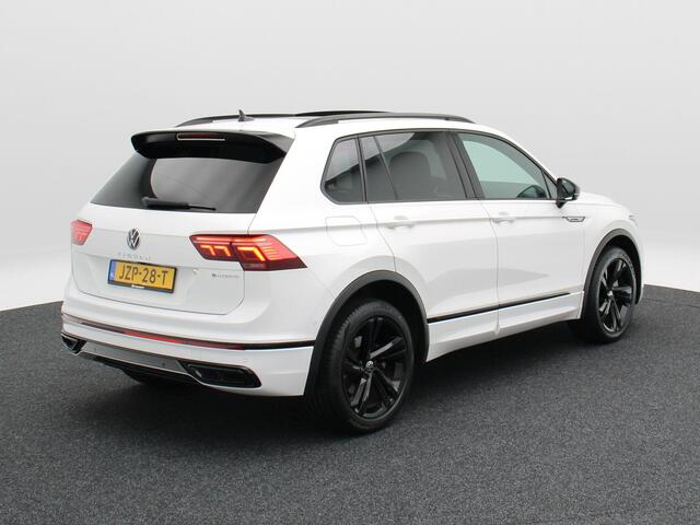 Volkswagen TIGUAN 1.4 TSi eHybrid 245 Pk R-Line Business+ | Black Style | Stoel/Stuurverwarming | Adaptive Cruise | Panorama dak | 360 Camera | IQ Light| Leer | CarPlay | 19 Inch | 57.322 Km !!