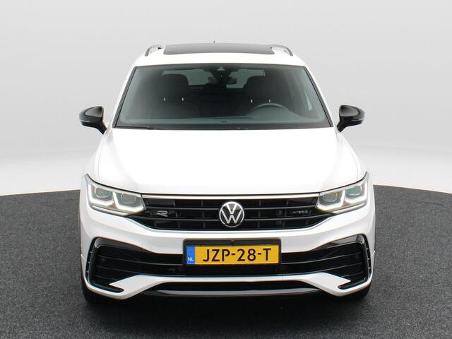 Volkswagen TIGUAN 1.4 TSi eHybrid 245 Pk R-Line Business+ | Black Style | Stoel/Stuurverwarming | Adaptive Cruise | Panorama dak | 360 Camera | IQ Light| Leer | CarPlay | 19 Inch | 57.322 Km !!