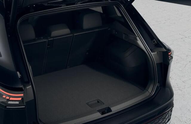 Volkswagen TIGUAN 1.5 eHybrid 204PK DSG R-Line Edition / Resterende Fabrieksgarantie tot 26-06 2020 / Trekhaak / Panoramadak / Matrix Led / 20'' LMV / VW