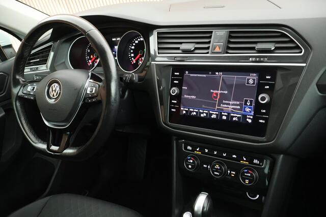 Volkswagen TIGUAN 1.4 TSI ACT 150pk DSG Comfortline Business Panoramadak Trekhaak Camera Adaptive Cruise Keyless Navigatie