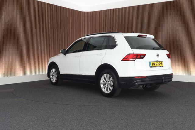 Volkswagen TIGUAN 1.4 TSI ACT 150pk DSG Comfortline Business Panoramadak Trekhaak Camera Adaptive Cruise Keyless Navigatie