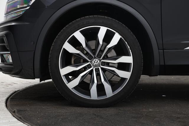 Volkswagen TIGUAN 2.0 TSI 4Motion Highline Business R Panorama, Automaat, Trekhaak